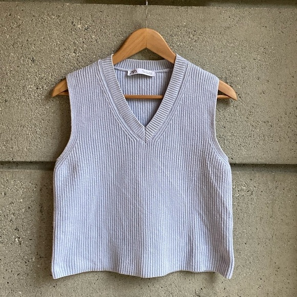 Zara Knit Vest - Picture 2 of 7